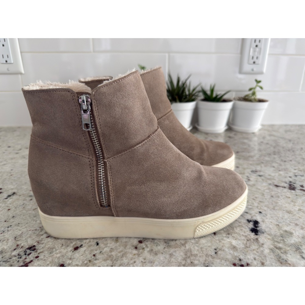 Steve Madden Taupe Suede Shearling Lined Wedge Sneaker Booties Size 7